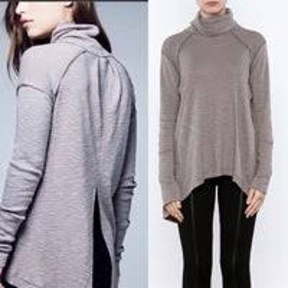 Free People We the Free Top Tara Split Back Turtleneck Oversized Woman's‎ XS - Picture 1 of 12